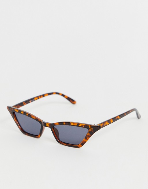 PrettyLittleThing cats eye sunglasses in brown