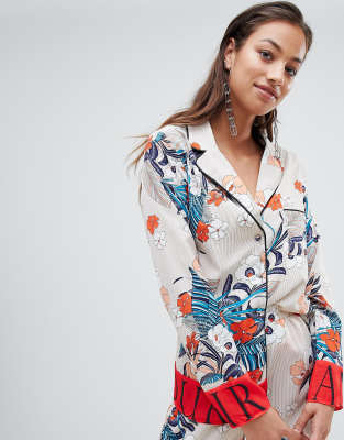 pretty little thing ensemble tailleur