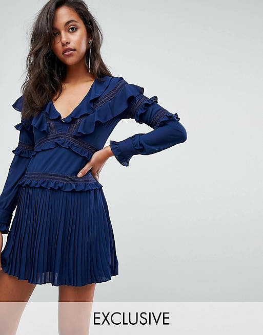 PrettyLittleThing exclusive frill detail pleated dress