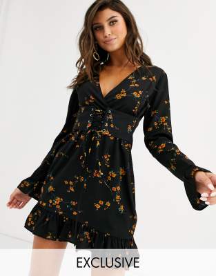 pretty little thing black floral dress