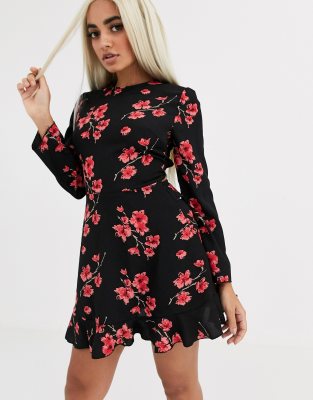 pretty little thing black floral dress