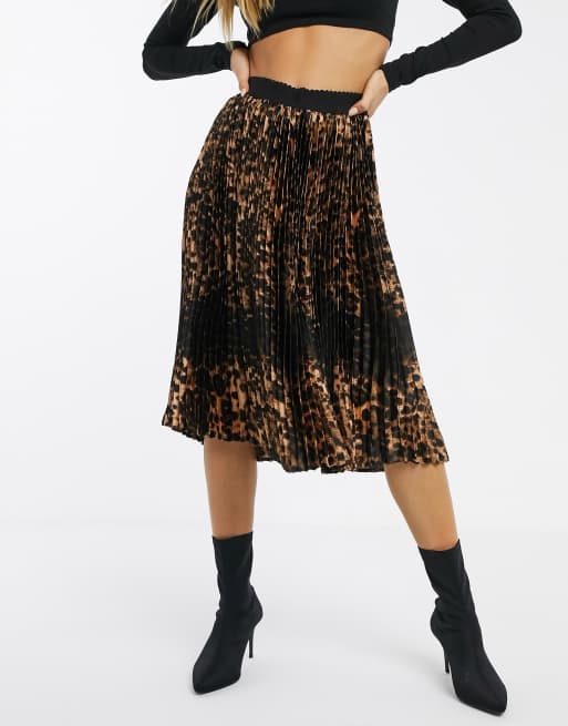 PrettyLittleThing pleated midi skirt in leopard print