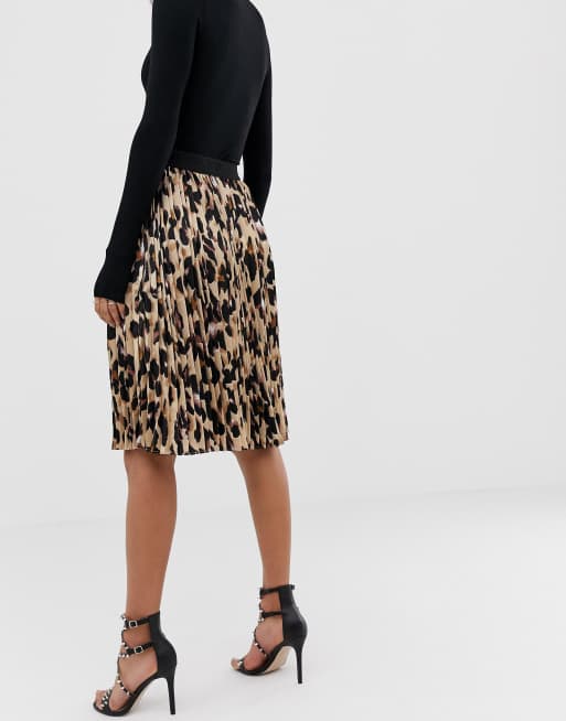 Prettylittlething pleated midi shop skirt in leopard