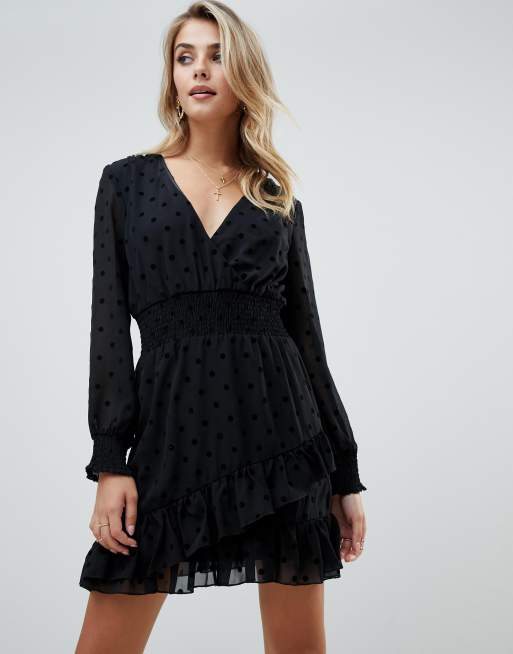 PrettyLittleThing Robe patineuse pois Noir