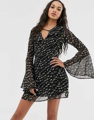 pretty little thing black skater dress