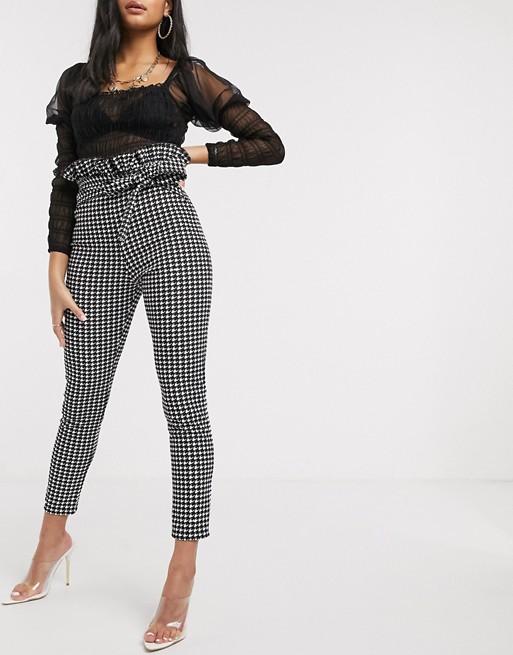 PrettyLittleThing skinny trousers with paperbag waist in dogtooth