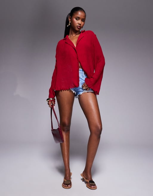 Princess Polly - Chemise plissée avec manches évasées et bordures ondulées - Bordeaux, 2 de 4