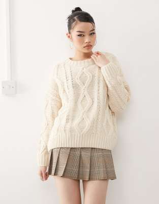 chunky cable knit crew neck sweater in beige-Neutral