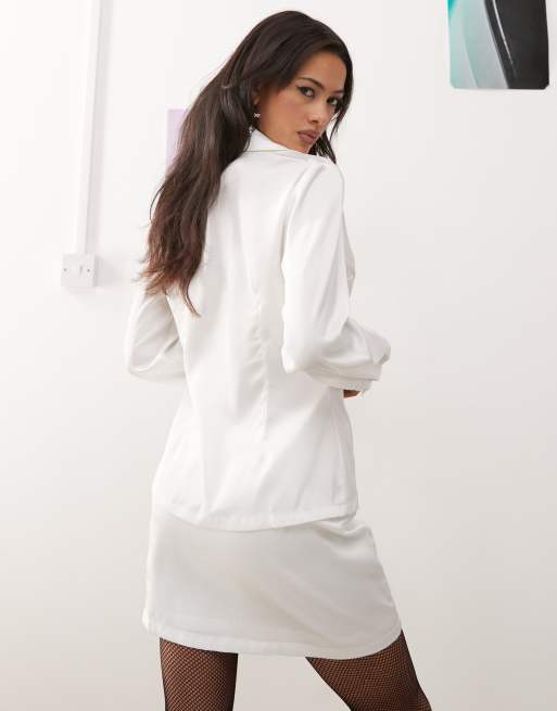 Princess Polly Completo in raso bianco con minigonna e camicia