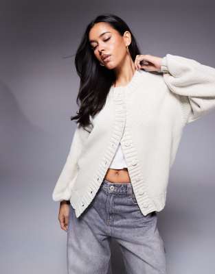 Princess Polly - Edern - Strickjacke in Creme mit durchgehender Knopfleiste und Ballonärmeln-Weiß