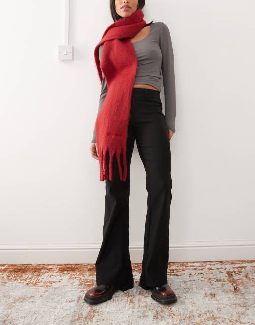Princess Polly – Elegante Schlaghose in Schwarz mit hohem Bund und schmalem Schnitt, 3 von 5