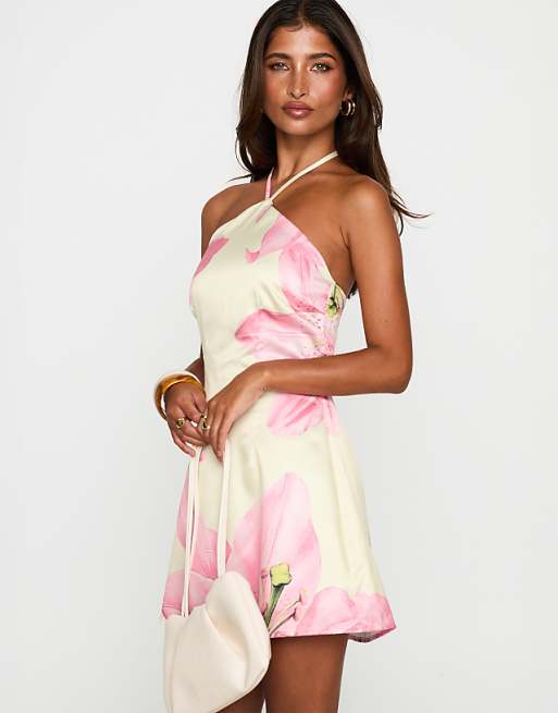 princess polly pink floral dress | Dresses | Princess Polly Connelly Mini Get your hands on the latest silky smooth Midi Dresses online at Princess Polly Princess Polly Gardens Of Eden