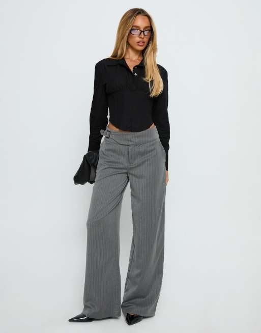 Princess Polly Jinny pantalon large ajusté à boucle, rayure fine grise, 4 de 4