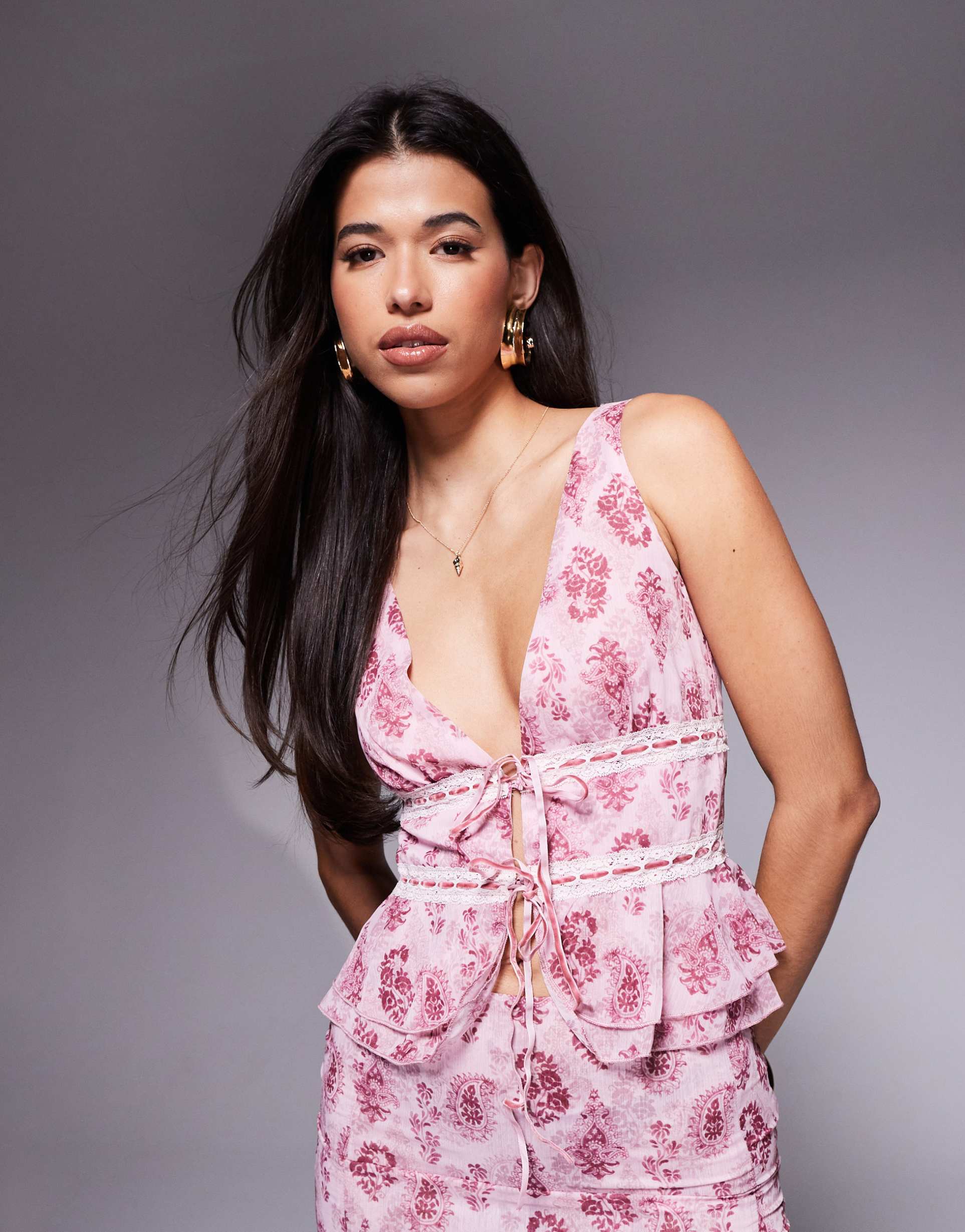 princess polly nikolise chiffon tie front top in pink paisley floral - part of a set