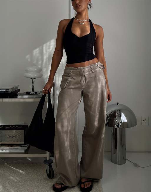 Princess Polly - Paltrow - Jean cargo ample à taille mi-haute et détail boucles - Taupe, 2 de 4