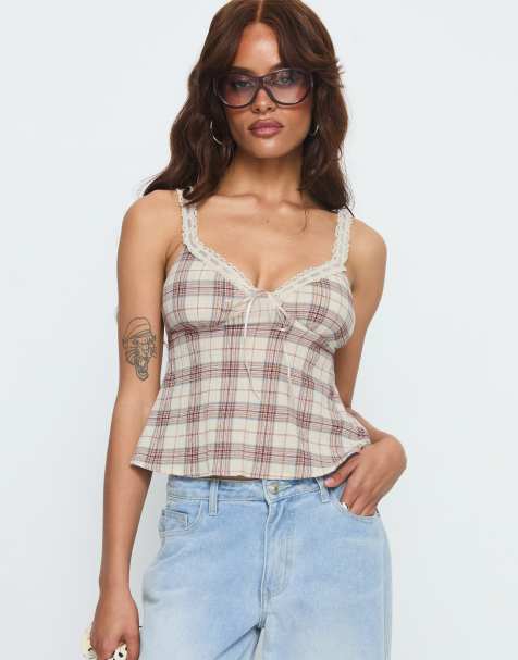 Princess Polly – Pretty It Up – Camisole-Oberteil in kariertem Cremeweiß mit Spitzenborte und gebundener Vorderseite - view 1