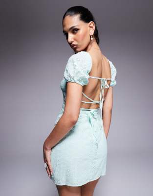 Polly - Robe courte avec manches bouffantes et dos nu avec liens noués - Turquoise-Vert 44
