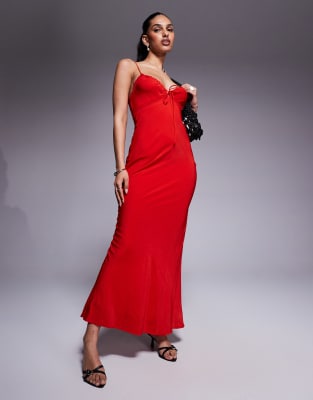Princess Polly - Satin-Maxikleid in Rot mit Spitzenbesatz und gebundener Vorderseite
