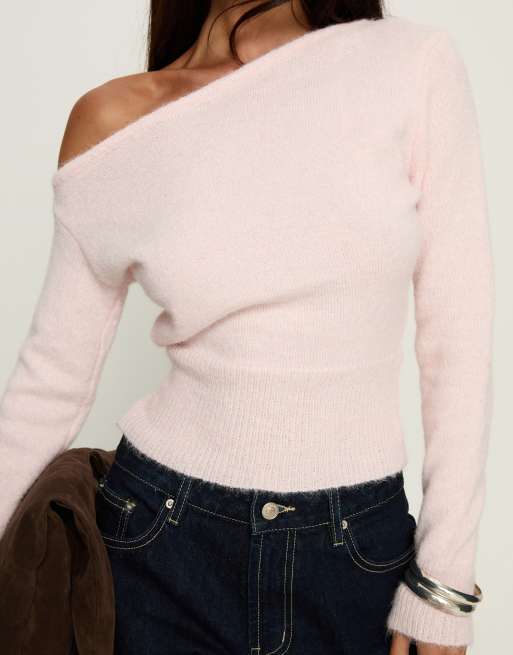 Princess Polly Seleby wool feel fluffy asymmetric shoulder fitted waist jumper in light pink, 2 of 4