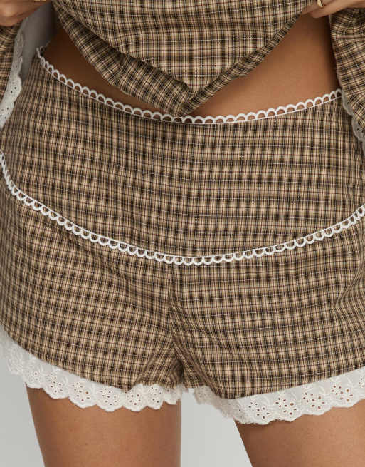 Princess Polly - Short d'ensemble à carreaux et bordures dentelle - Marron, 3 de 4