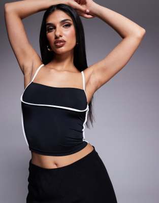 slinky contrast trim strappy cami top in mono-Black