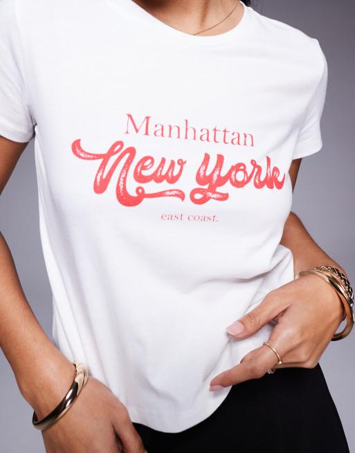 Princess Polly - T-shirt crop top effet rétréci à imprimé New York East Coast - Blanc, 2 de 4