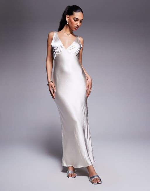 Princess Polly - Vestito lungo in raso color champagne con scollo ad anello profondo sul retro