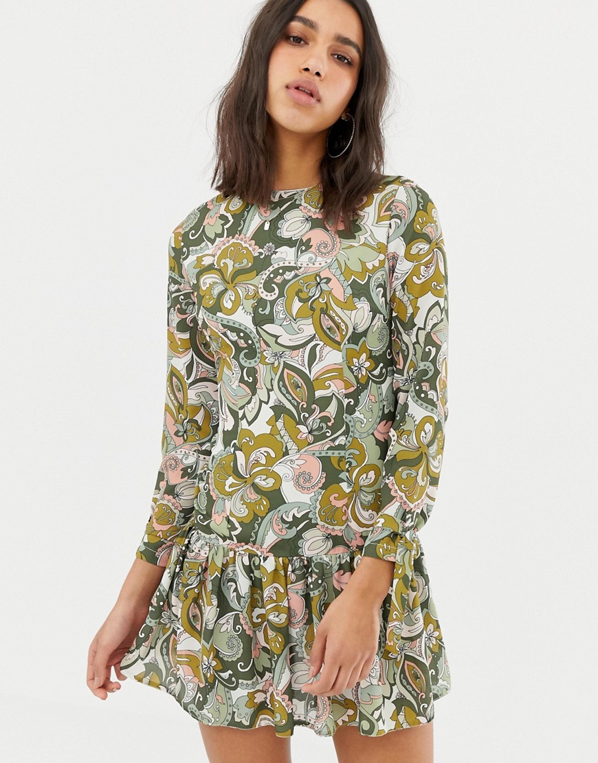 Printet kjole med lange ærmer og peplum fra Love-Grøn