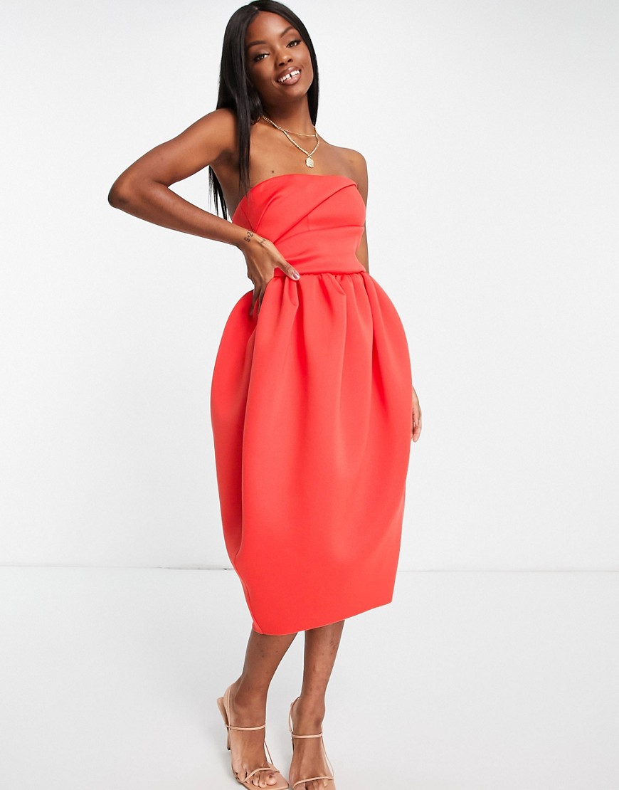Приталенное платье миди красного цвета с пышной юбкой кроя «тюльпан» и лифом в стиле бандо со складками -Разноцветный ASOS DESIGN 103604687