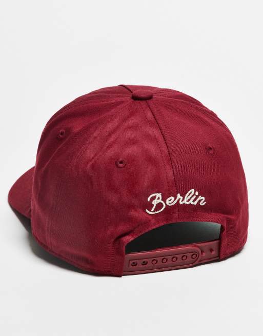 驚きの値段での商品をすべて Her bordeauxの通販 Cap Logo
