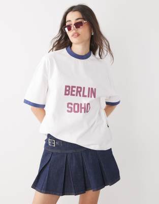soho contrast T-shirt in off white