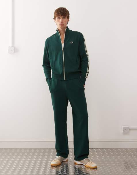 Prohibited – Strickset in Grün mit gerade geschnittener Trainingsjacke mit Logo und Jogginghose - view 1