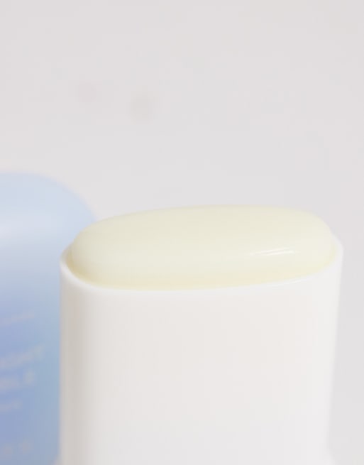 Protector solar en barra Airy Light Invisible Sun Stick de Cosrx, 4 de 4