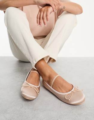 Public Desire - Alexa - Ballerinas aus Satin in Babyrosa