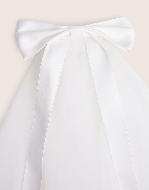 Public Desire Bridal Mesh clip on veil with bow detail in white, 4 of 4