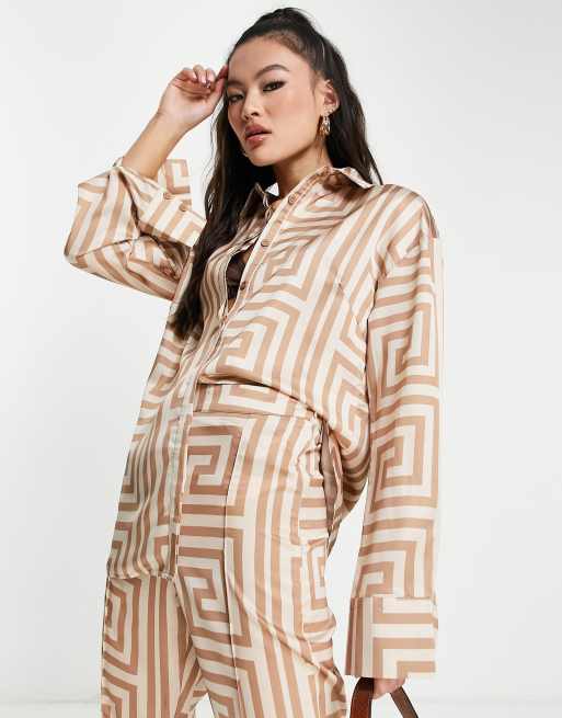 Public Desire - Camicia da abito in raso multicolore con stampa, 4 di 4