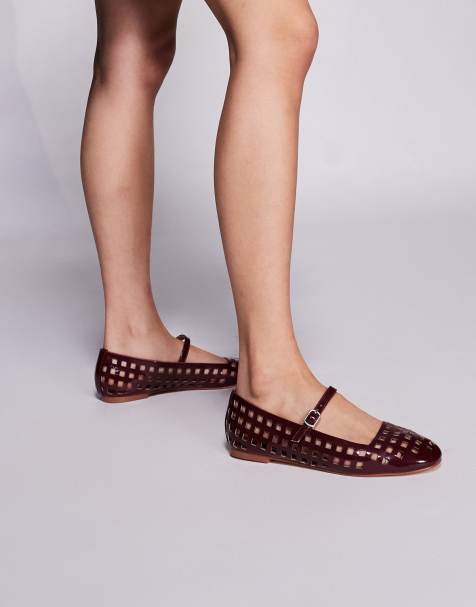 Public Desire – Carrie – Flache Ballerinas in Burgunderrot mit Cut-outs - view 1