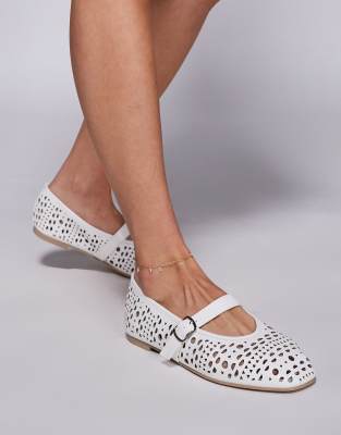 Public Desire - Clementina - Ballerines façon babies avec découpes au laser - Blanc