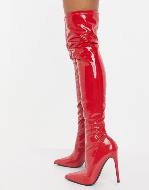 Public Desire - Confidence - Over-de-knie-laarzen in rood vinyl
