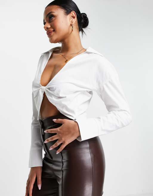Public Desire - Cropped overhemd met gedraaide knoop in wit