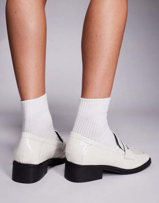 Public Desire - Decaf - Cremehvide loafers med krokodilleskindsmønster, 2 af 4