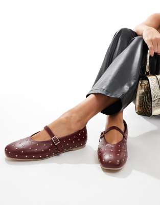 Dorina studded ballet flats with strap in burgundy-Red