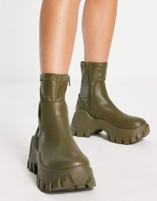 Public Desire Exclusive – Nile – Oliwkowe botki na grubej podeszwie z bieżnikiem , 4 z 4