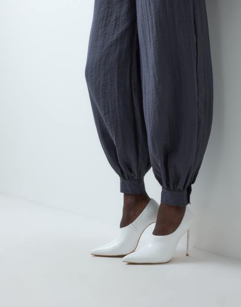 Public Desire Felicity pumps met hak in wit croco - view 1