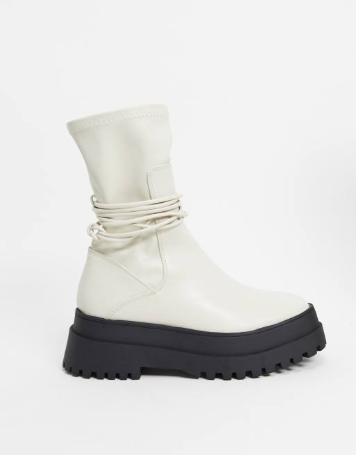 Public Desire – Finale – Benfärgade grova platta ankelboots med snörning, 4 av 4