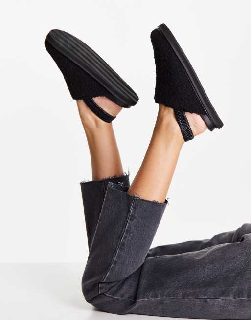 Public Desire - Fortune - Zoccoli in pile borg colore nero