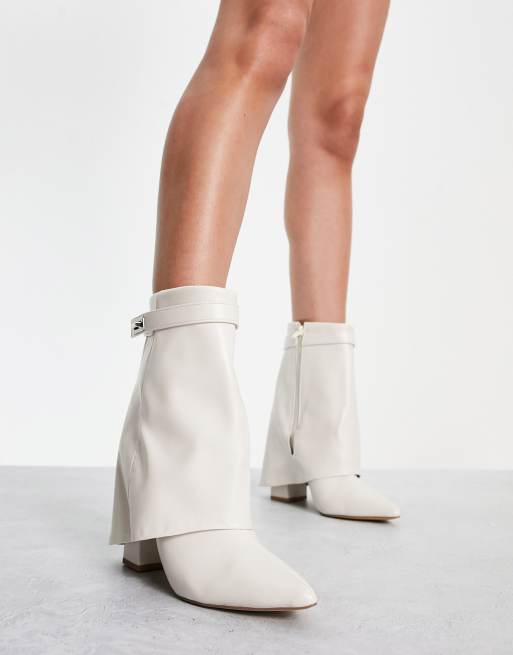 Public Desire - Fyre - Bottes à talon et rabat - Blanc 
