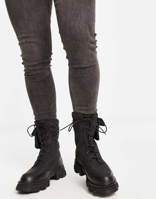 Public Desire – Gable – Svarta boots med snörning och avtagbar ficka, 3 av 4