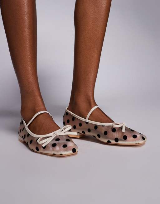Public Desire – Glow – Ballerinas aus Netzstoff in Schwarz und Weiß mit Polka Dots, 3 von 4