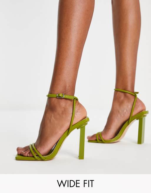 Public Desire – Grace – Olivgröna klacksandaler med bred passform – Endast hos ASOS